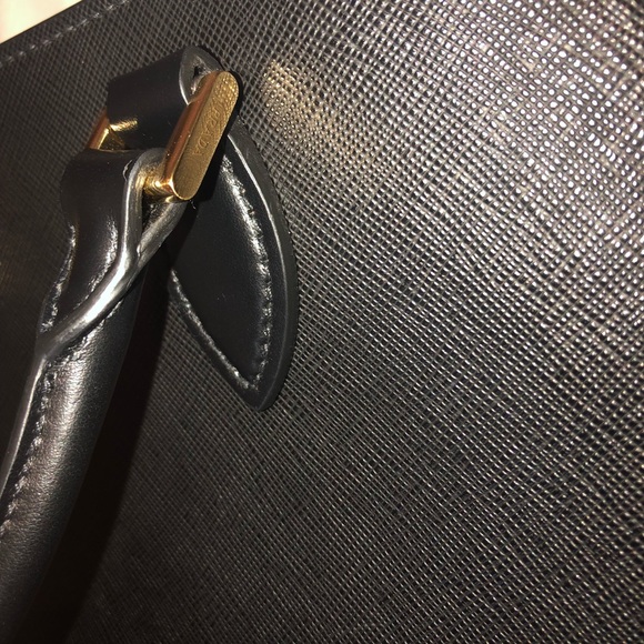 Prada handbag - Picture 5 of 5